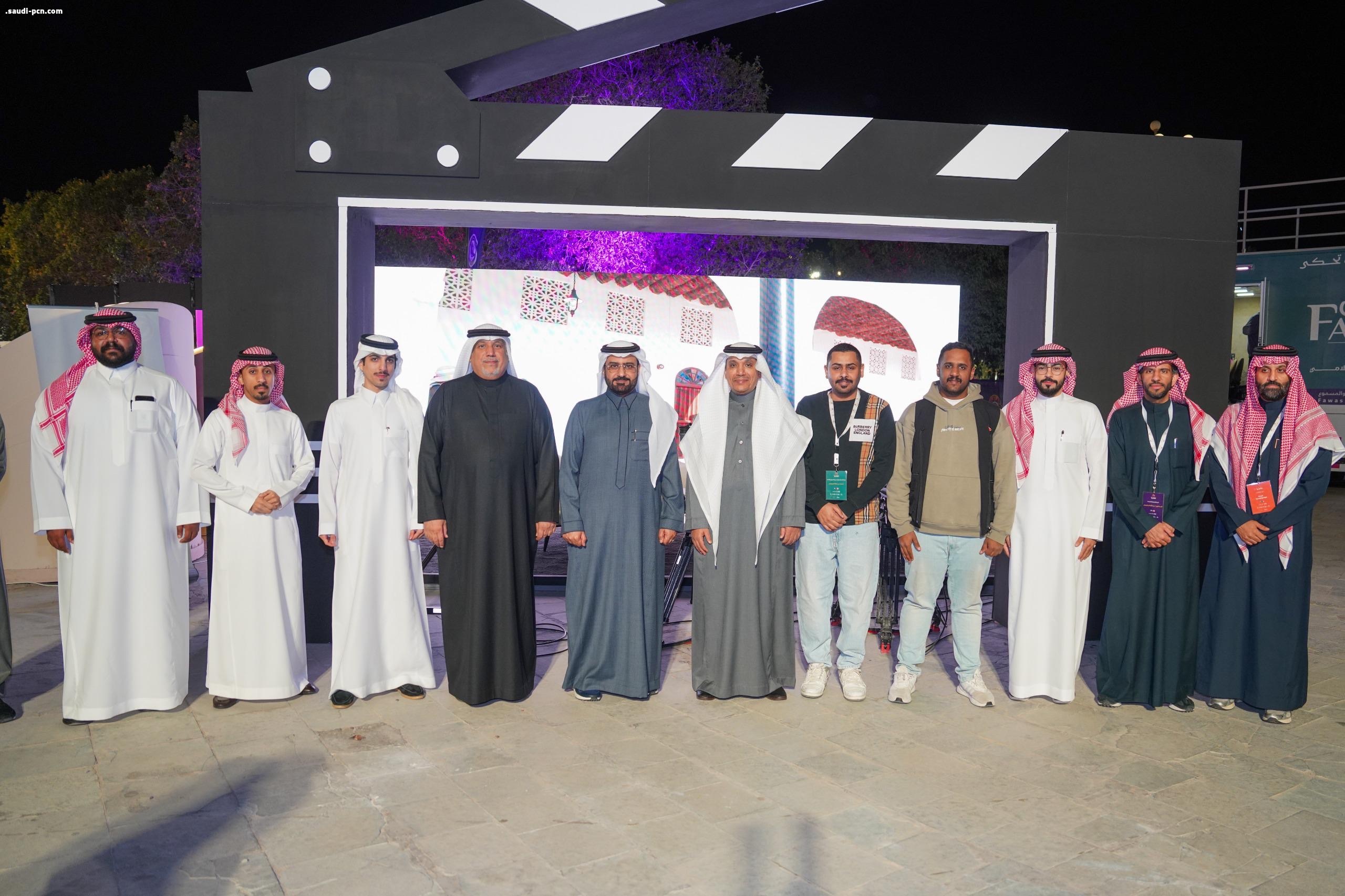 سعادة وكيل محافظة الأحساء يزور مهرجان «ليالي كفو 2026» ويشيد بتكامل الجهود المجتمعية