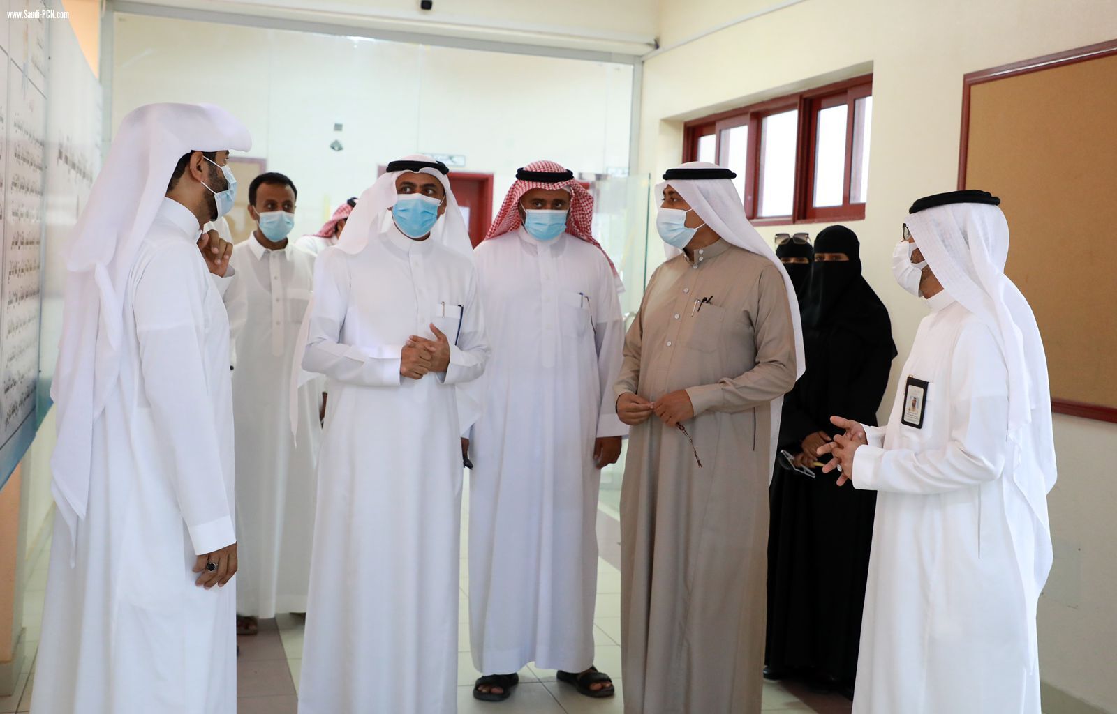 مدير عام  تعليم جازان يقف على أعمال الصيانة بعدد من مدارس المنطقة استعداداً للعودة الحضورية للمرحلتين الابتدائية ورياض الأطفال