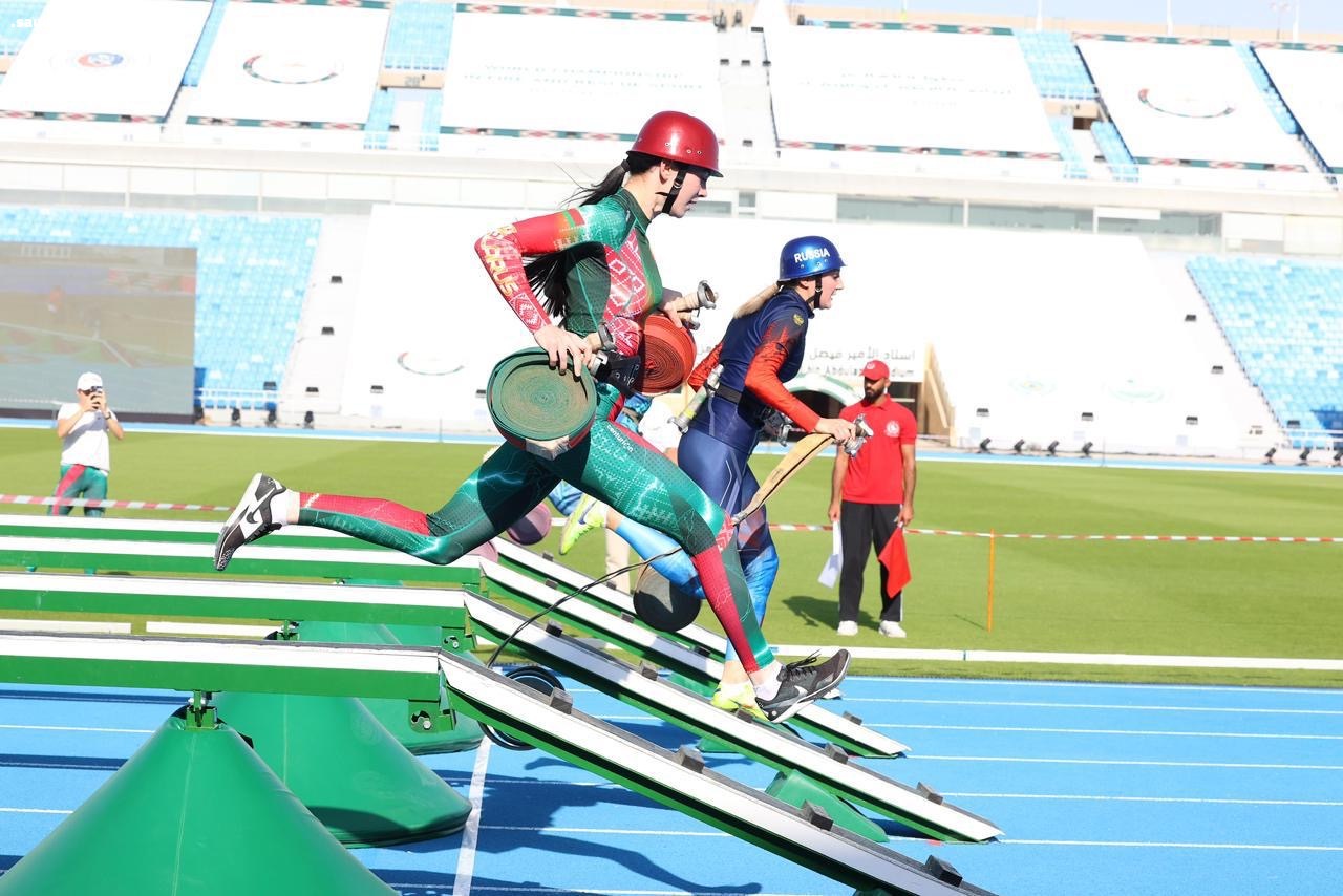 بطولة العالم لرياضة الإطفاء والإنقاذ تواصل منافساتها في يومها الثاني بسباق 100 متر حواجز