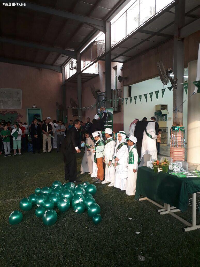 مجمع مدارس الفرقان الأهلية بمكة احتفل امس باليوم الوطني للمملكة