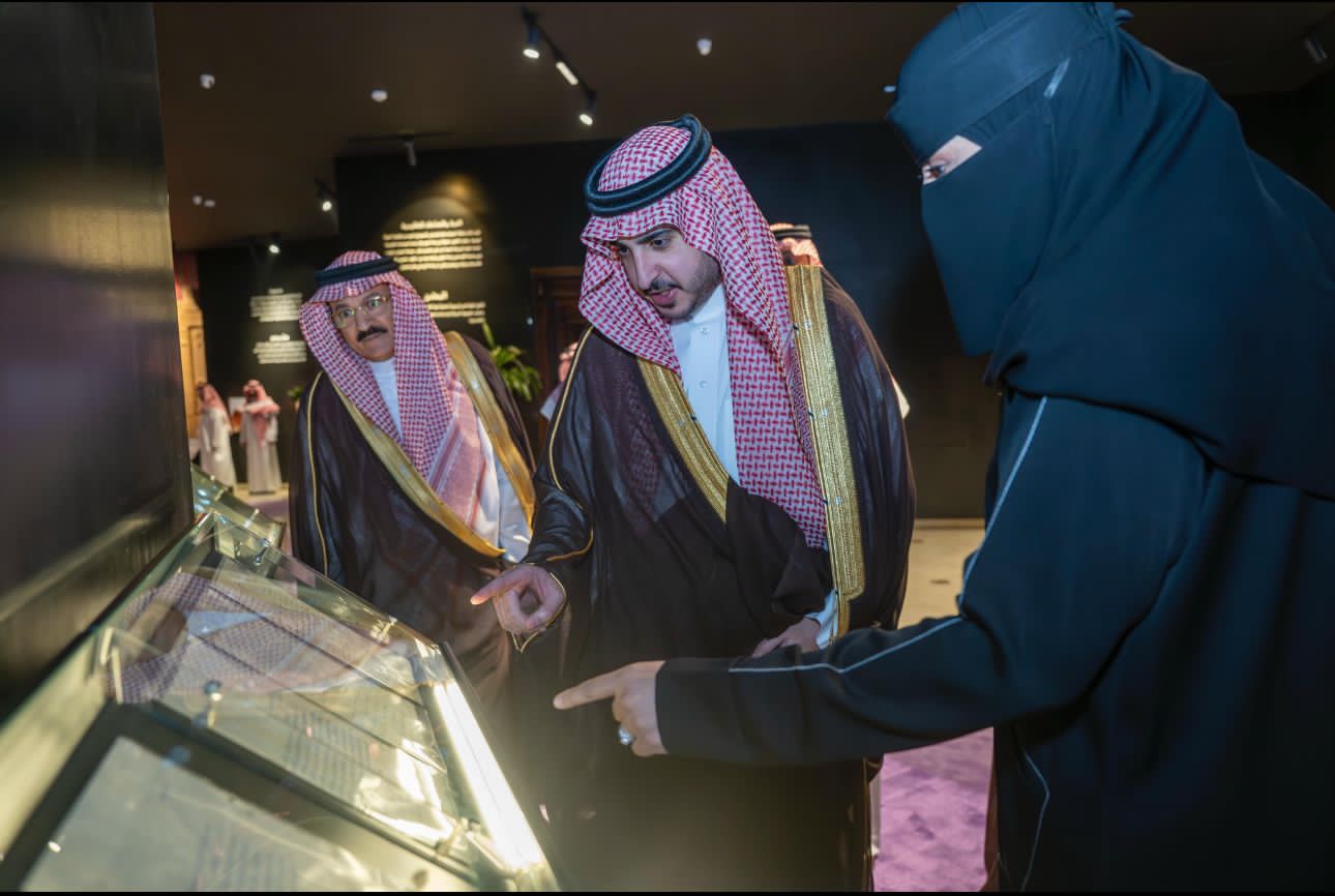 أمير الجوف ينوه بتاريخ المملكة ومكانتها للمساهمة في رؤية المملكة 2030.