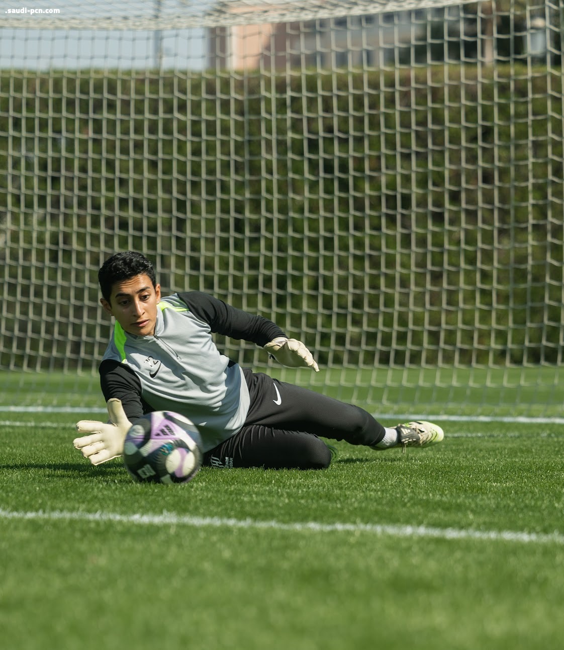 سيدات القادسية يختتمن معسكر أبوظبي بمران صباحي