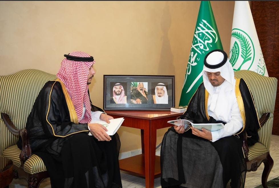 نائب أمير منطقة مكة يستقبل محافظ الطائف ويطلع على عددًا من التقارير 