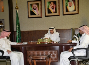 مدير عام خدمات المياه بجازان يتفقد الجهات التابعة للإدارة بمحافظة أبوعريش
