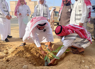 الشؤون الإسلامية في جازان تنفذ مبادرة ( غرس وأثر ) بمحافظة أبو عريش